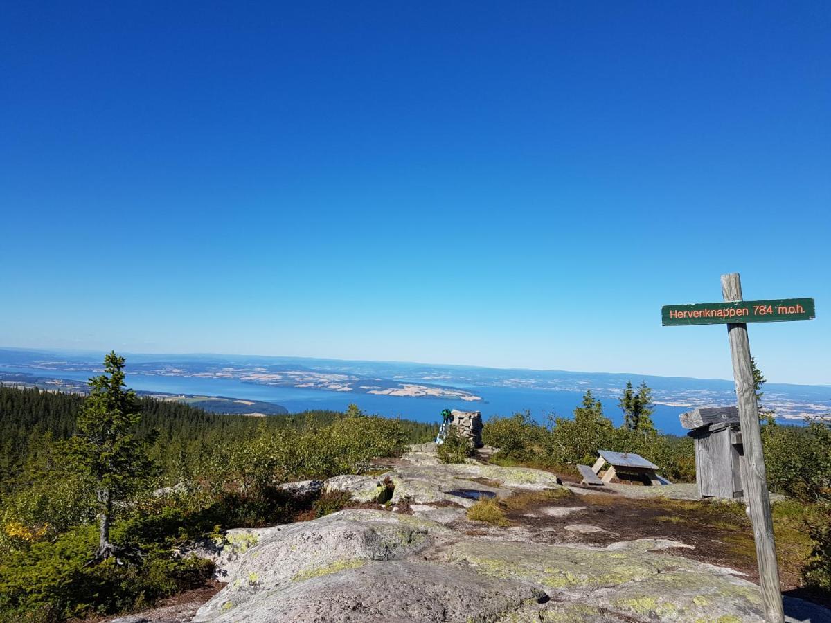 Отель Idylliske Evjua Ved Mjosa Skreia Экстерьер фото